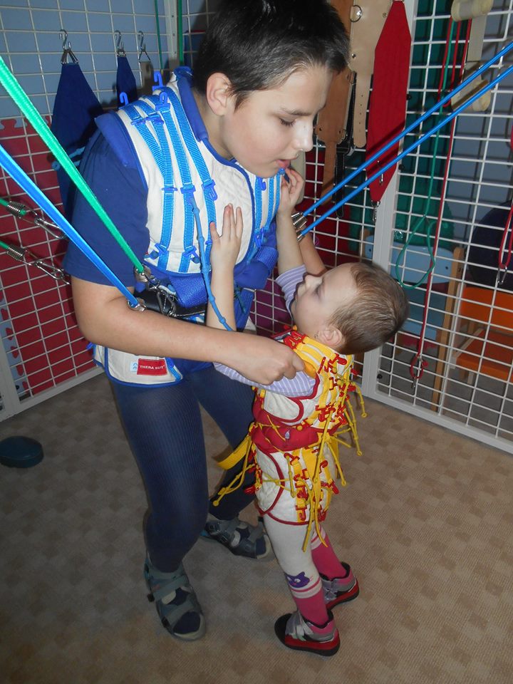 11050884_908754152510388_1470479324_n