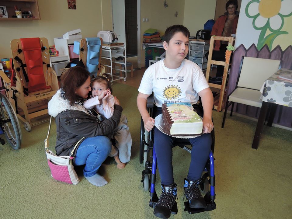 12036415_444258579108815_5638237694181763954_n