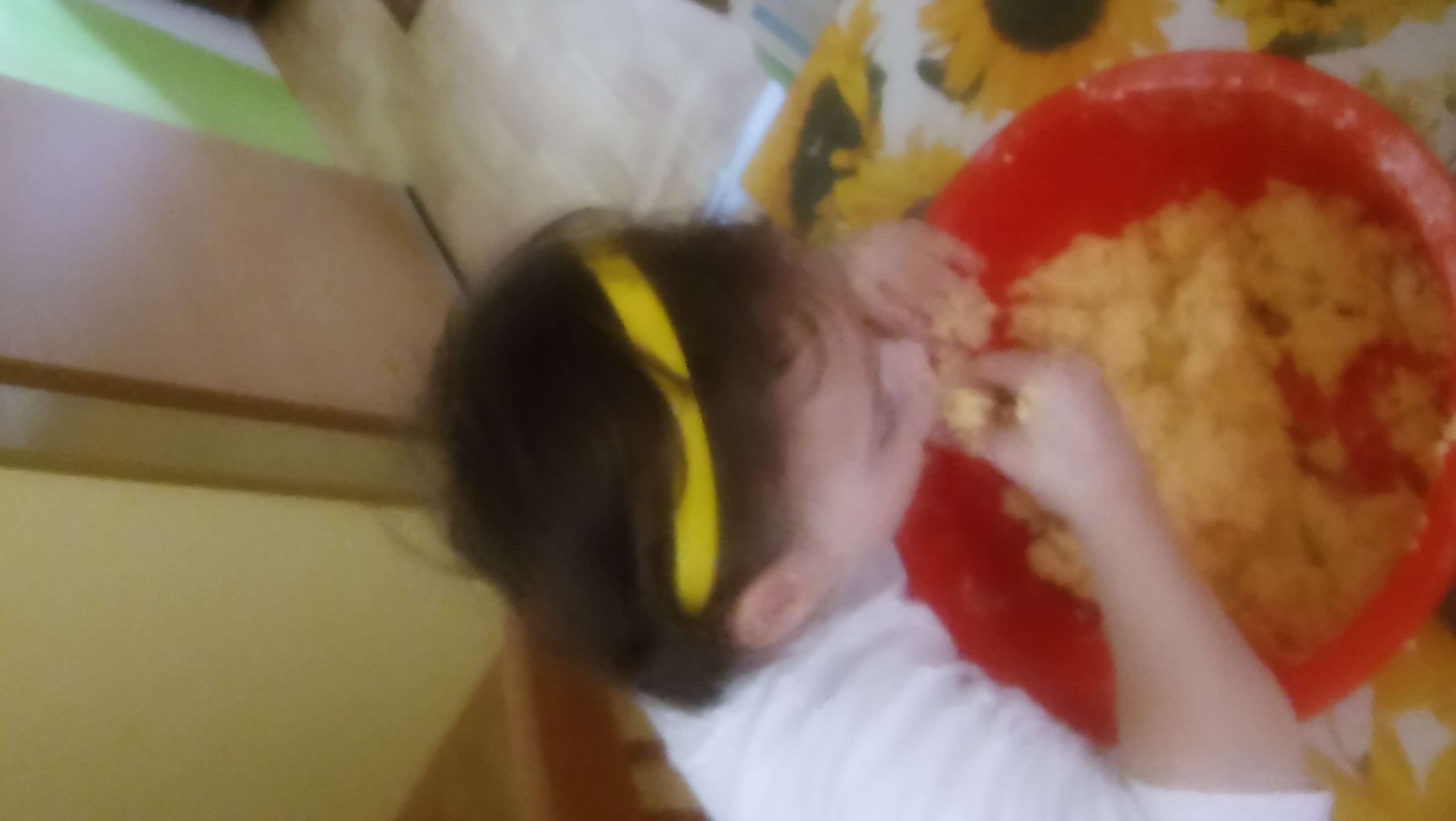 aj ochutnať musí, či je všetko ok